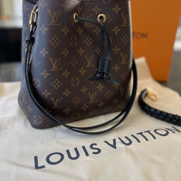Louis Vuitton Néonoé Noir MM - Picture 3 of 15